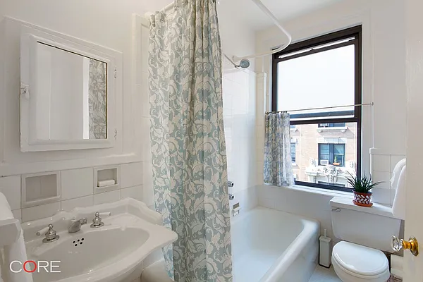 Sold by CORE | media 18