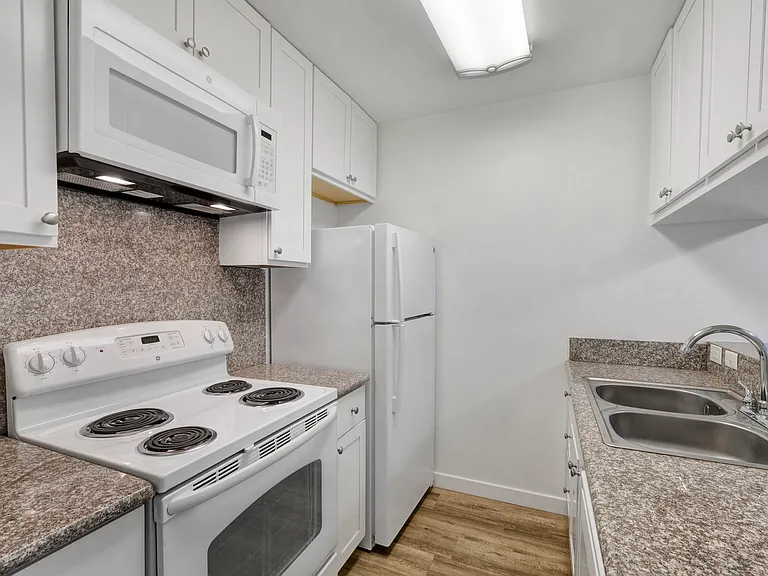 WoodAcre Apartments — Photo 45
