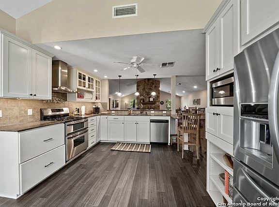 5th image of 2915 Low Oak St