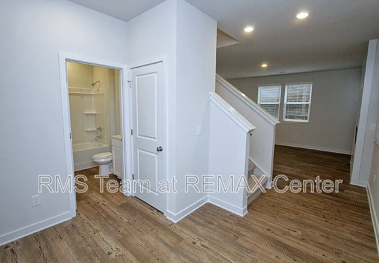 5153 Union Heights Way — Photo 3