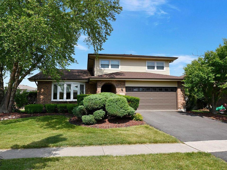 1st image of 17201 Valley Dr