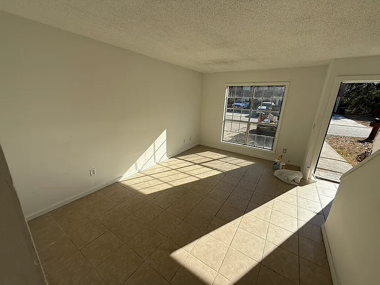 105 Magwood Dr #D — Photo 1