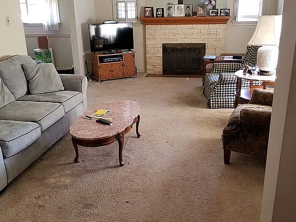 5th image of 1415 N George Mason Dr