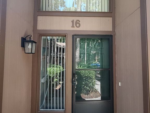 3rd image of 16 Pine Hurst Pl