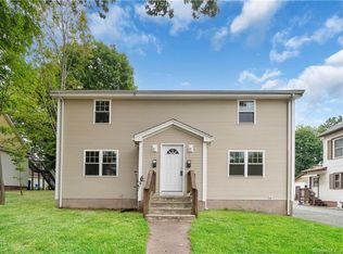 194 Maple St, Manchester, CT 06040