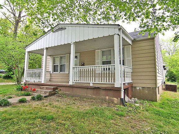 2nd image of 646 Whitelaw Ave