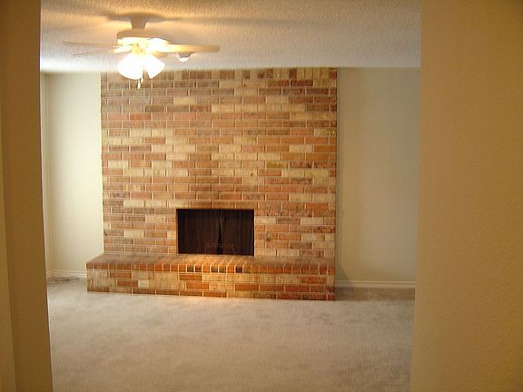 Apt B Fireplace