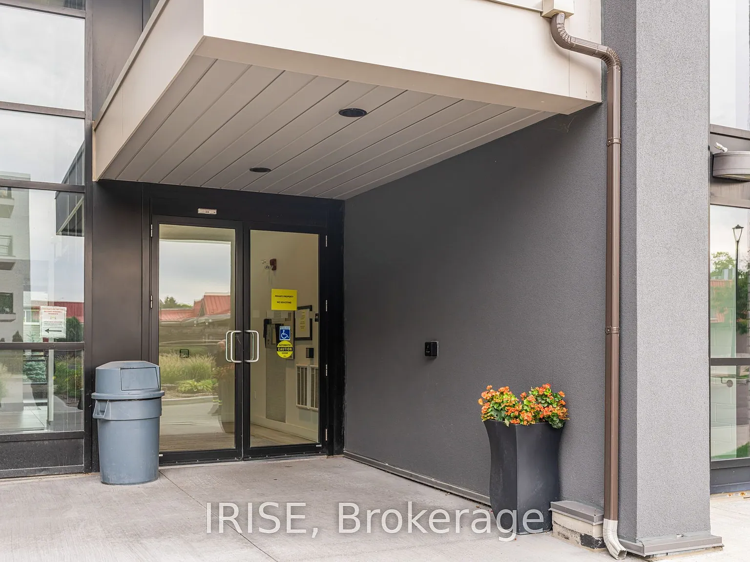2 bed, $4,000 — Photo 3
