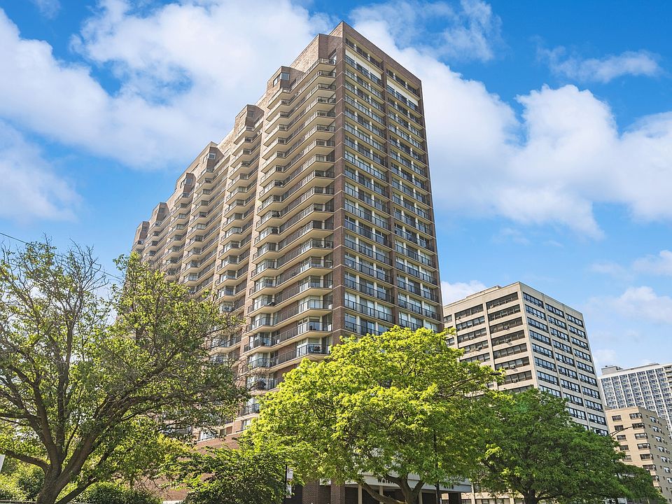 1st image of 4170 N Marine Dr APT 17K