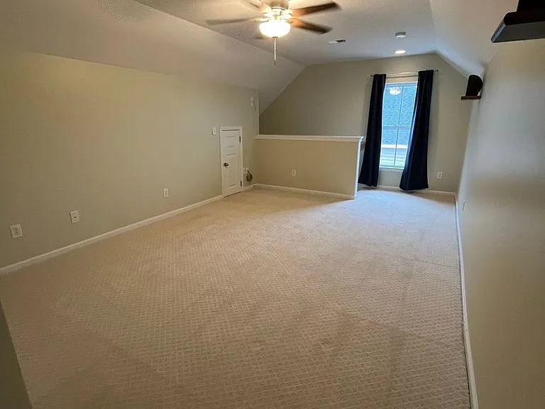 132 Avonshire Dr — Photo 13