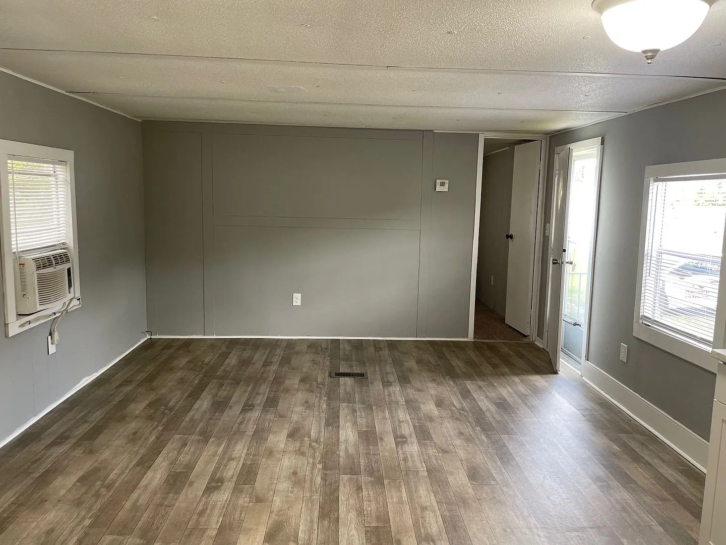 2 Bdrm 1 Ba Singlewide Mobile Home, Window Ac/ Electric Furnance — Photo 3