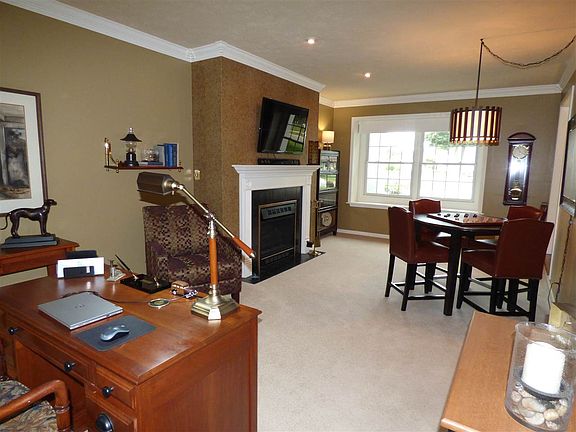 5th image of 1701 Watford Ln