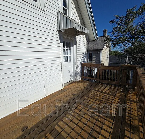 128 N River St #B — Photo 3