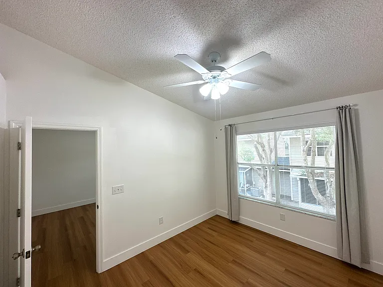 6020 Scotchwood Gln #210 — Photo 9