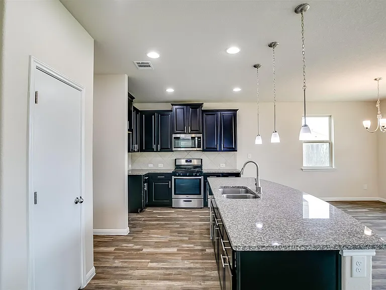 1005 Dawson Dune Cv — Photo 10