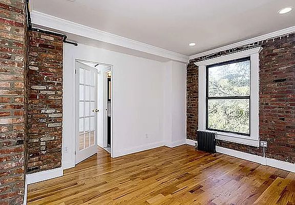2nd image of 649 E 9th St #B2