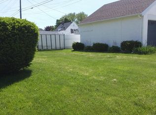 1129 N 23rd St, Manitowoc, WI 54220