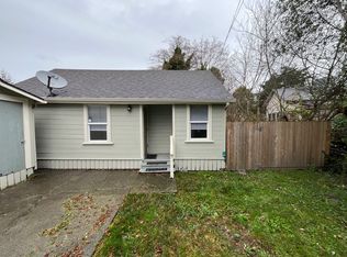 557 Shaw Ave #B, Ferndale, CA 95536