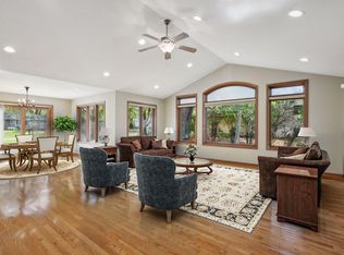 3195 Ranier Ln N, Plymouth, MN 55447