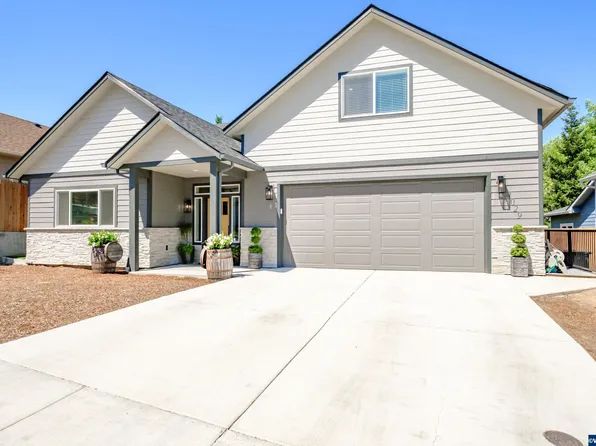 1029 Pippa Ln, Philomath, OR 97370