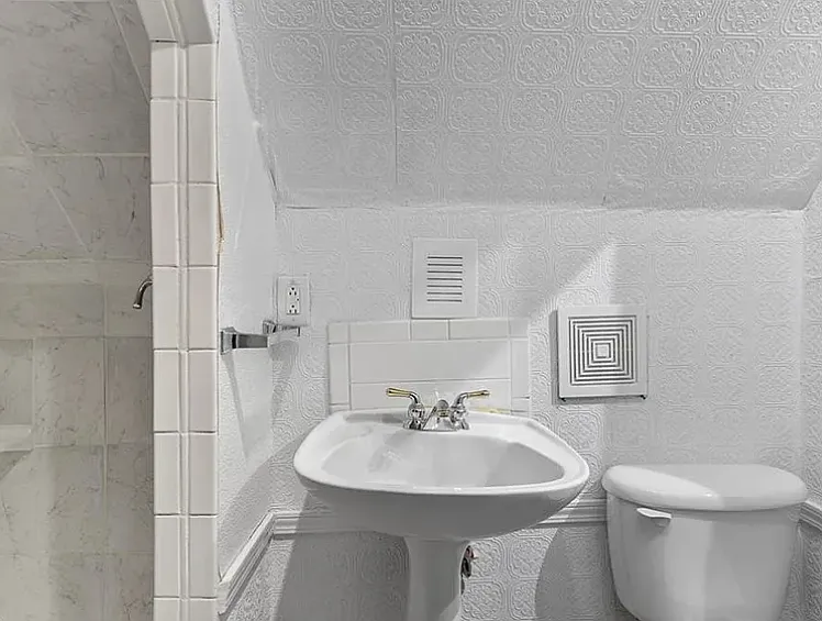 bathroom 4