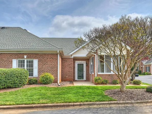 11407 Olde Saint Andrews Ct, Charlotte, NC 28277