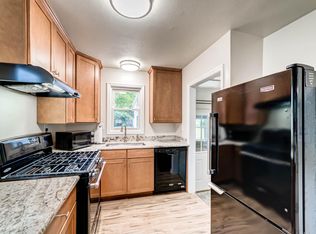2425 Fort Dr, Alexandria, VA 22303