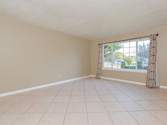 5th image of 409 N Marion Ave