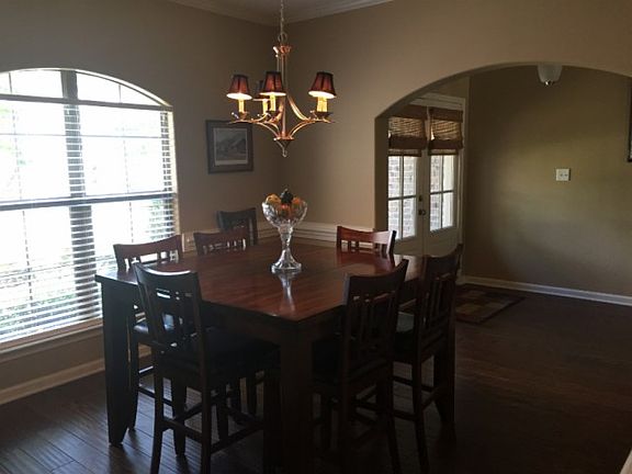 5th image of 6599 Chippewa Dr