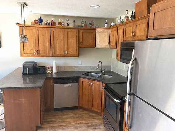 5th image of 417/419 N Ivanhoe Rd W