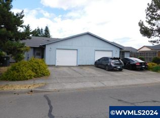 1401 W Locust St, Stayton, OR