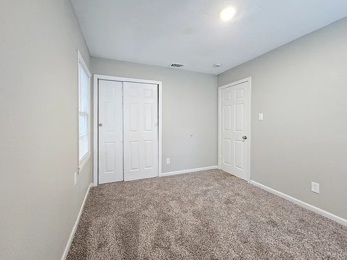 601 Brookfield Dr — Photo 12
