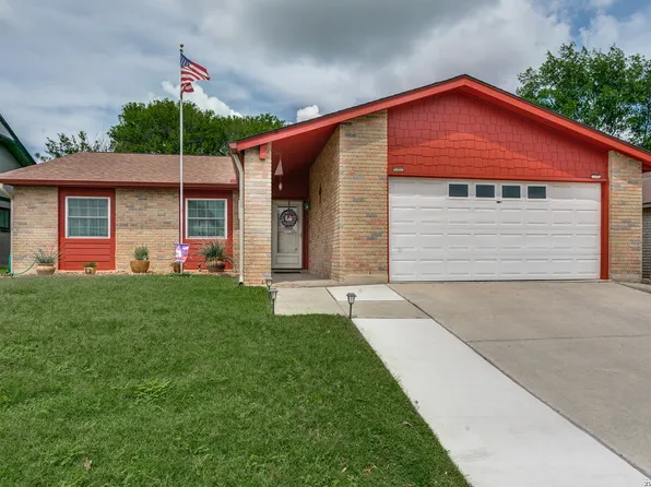 4814 CHERRY TREE DR, Schertz, TX 78108