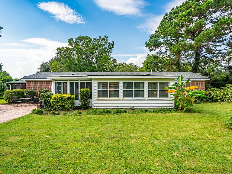 1045 Birchdale Dr — Photo 71