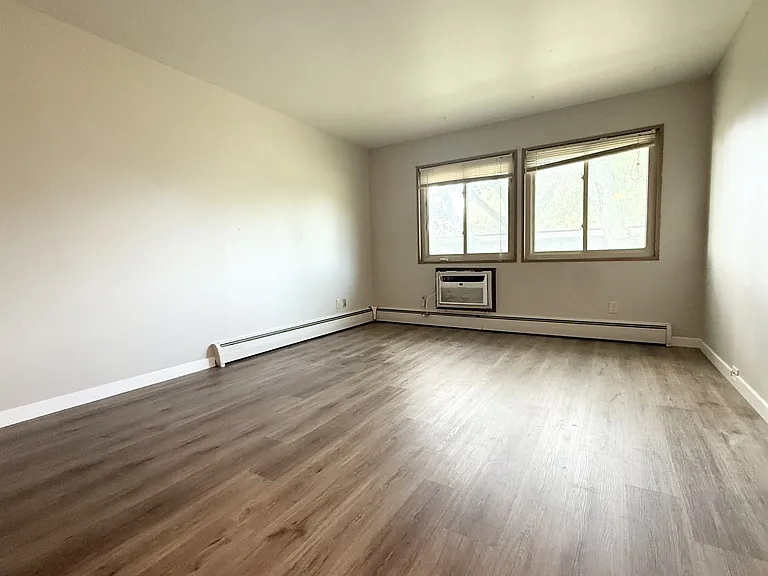 2070 Allen Blvd #21 — Photo 1