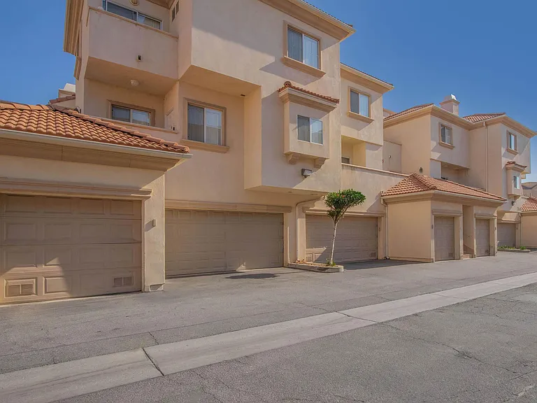 Colony Townhomes — Photo 49