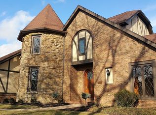 878 Rosewood Dr, Villa Hills, KY