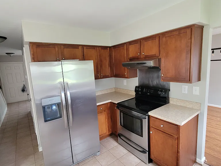 904 Alewife Ct — Photo 11