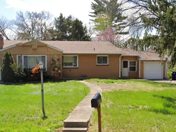 7850 S Rock Hill Rd, Saint Louis, MO 63123