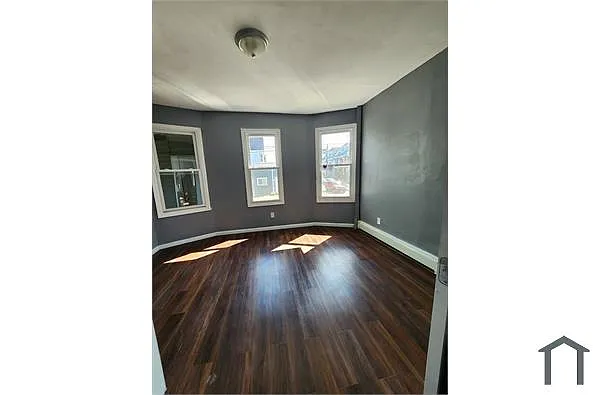 Building Photo - 241 12th Ave #1
