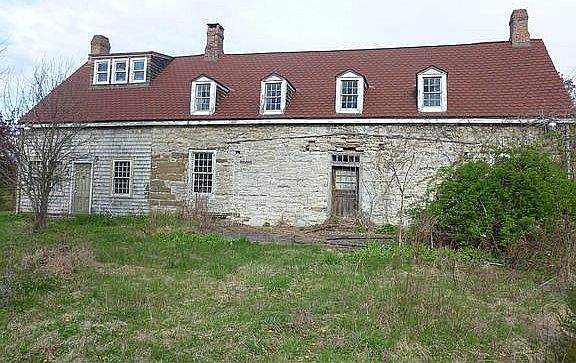 4th image of 2769 Route 32