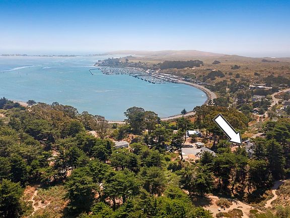 5th image of 1697 Bay Flat Road