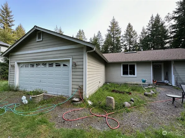 17015 Vail Loop Road SE, Rainier, WA 98576