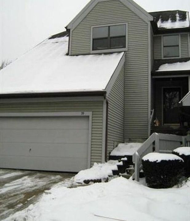 1st image of 39 Forest Cove Dr