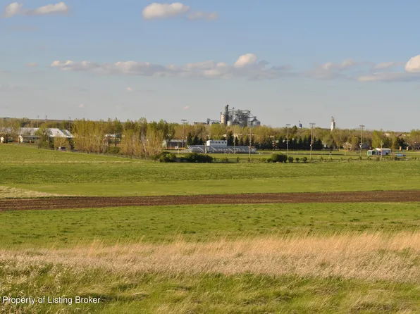 5th Ave W, Lemmon, SD 57638