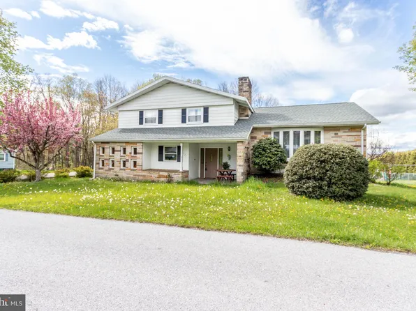 221 Kathy St, Philipsburg, PA 16866