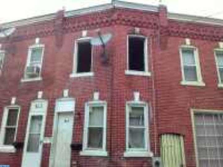 1st image of 817 E 7th St