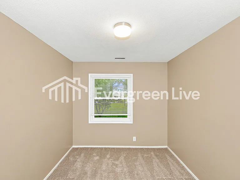 3314 N Ashland Ave — Photo 9