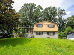 612 Elprado Ct, Stone Mountain, GA 30083