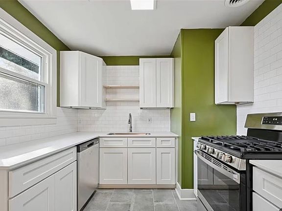 4th image of 501 Saint Ann St #1